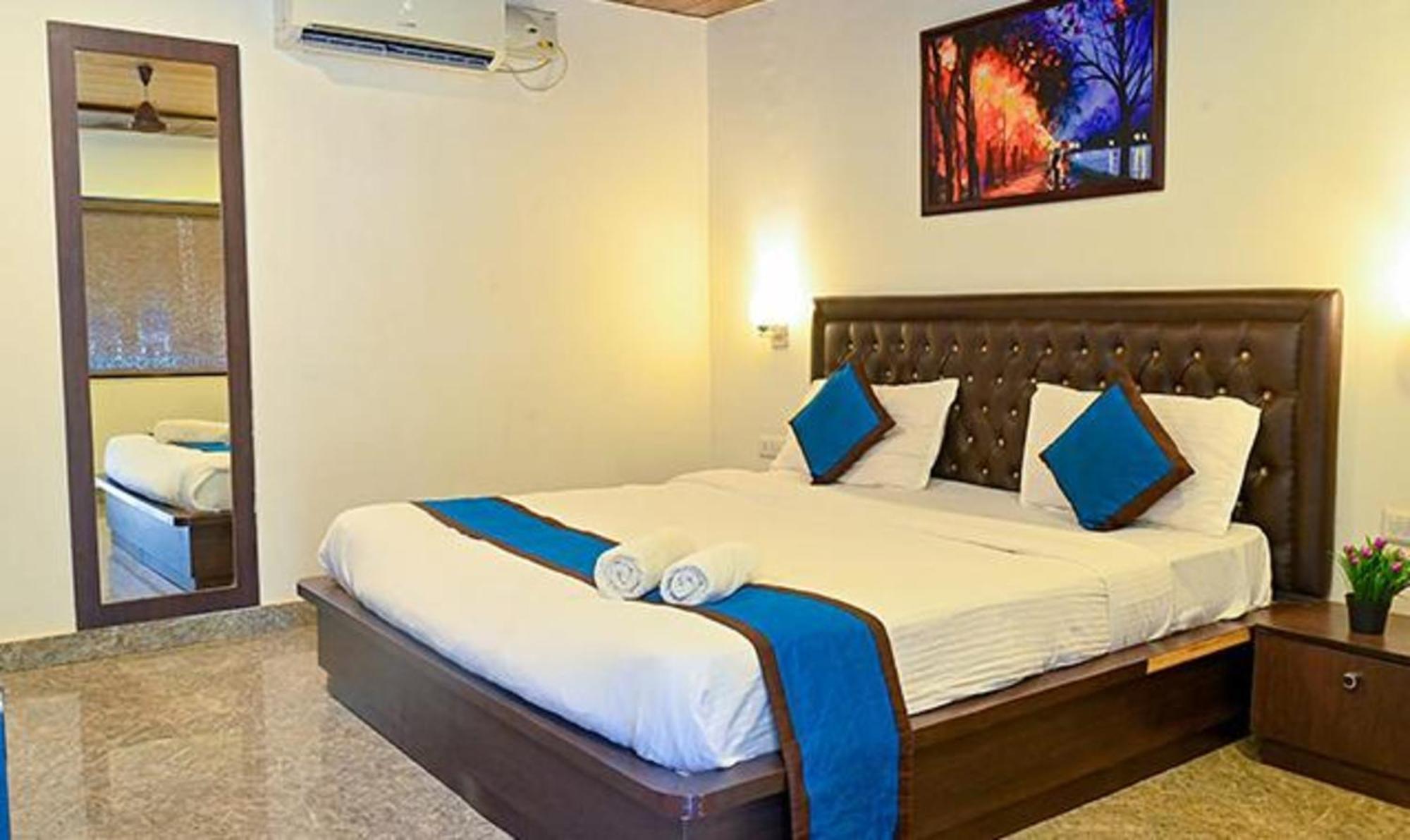 Fabhotel La Gracia Resort Morjim Exterior photo
